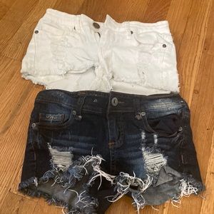 Bundle of denim shorts. shortie distressed short shorts